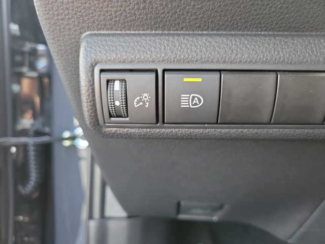 Vehicle image 29 of 30
