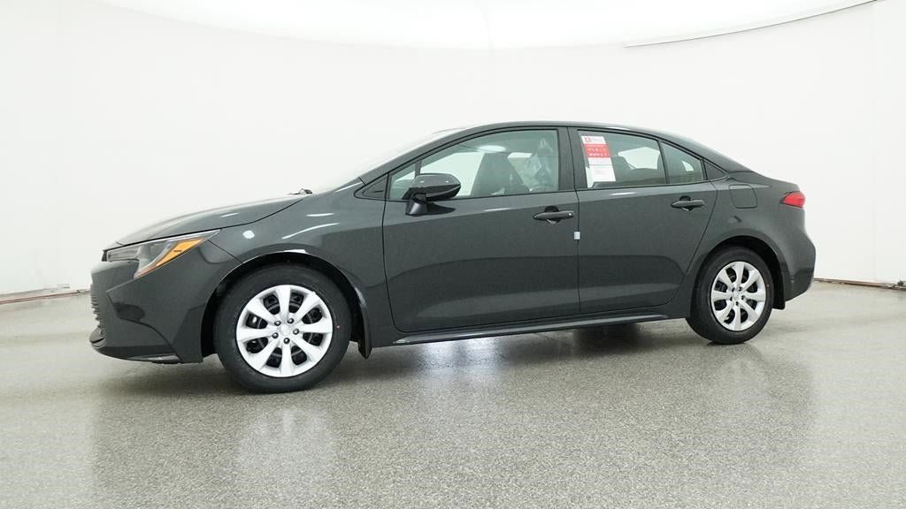 Vehicle image 2 of 33