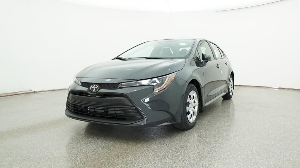 Vehicle image 4 of 33