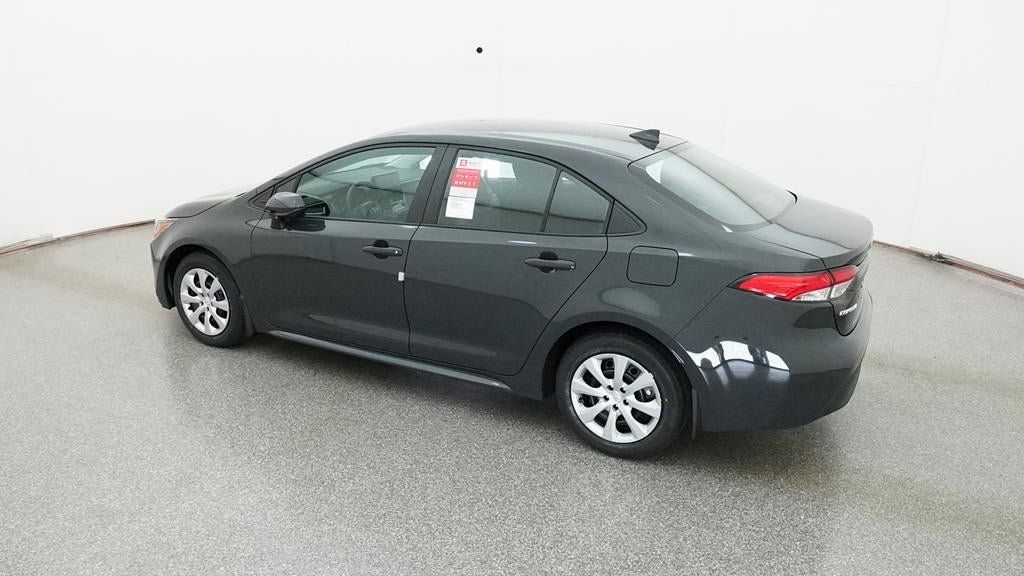 Vehicle image 29 of 33