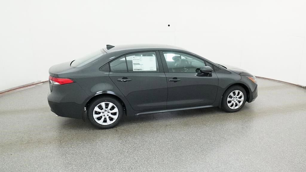 Vehicle image 17 of 33