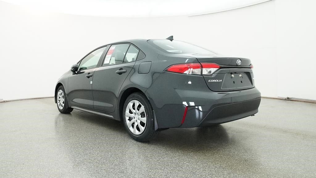 Vehicle image 27 of 33