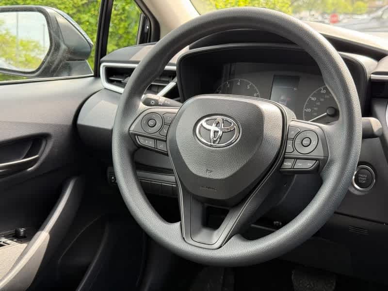 Vehicle image 6 of 19
