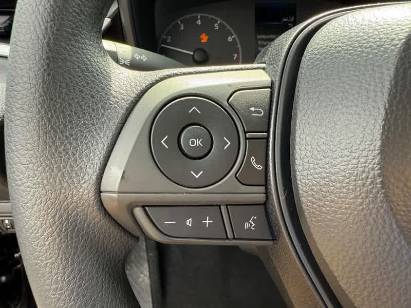 Vehicle image 7 of 19