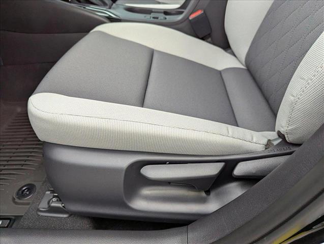 Vehicle image 17 of 17