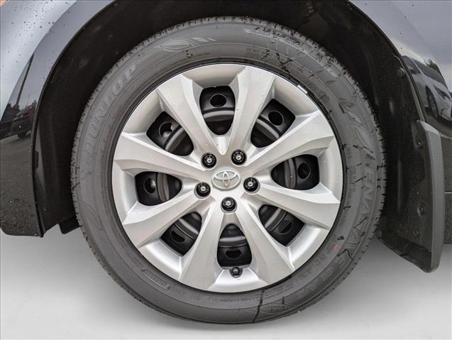 Vehicle image 9 of 17