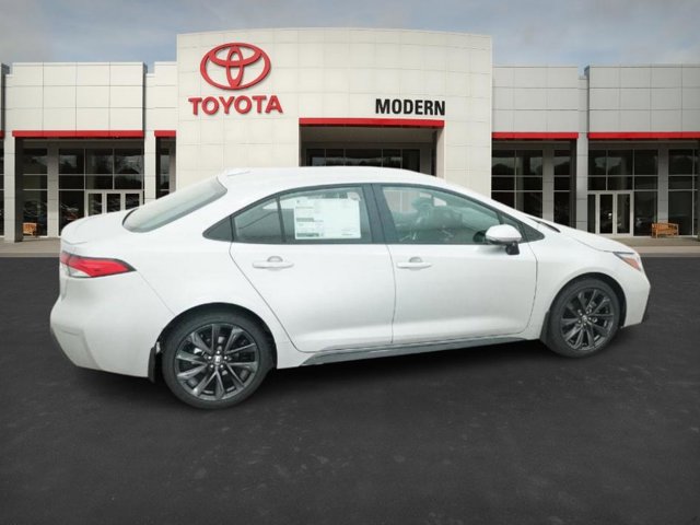 Vehicle image 17 of 40