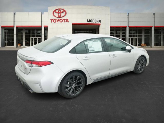 Vehicle image 22 of 40