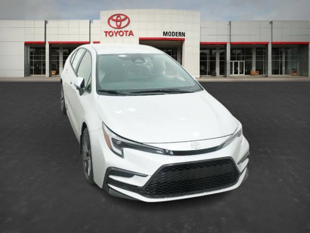 Vehicle image 13 of 40
