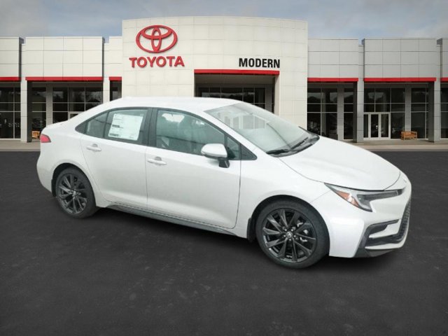Vehicle image 12 of 40