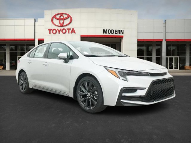 Vehicle image 10 of 40