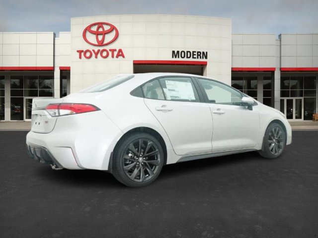 Vehicle image 19 of 40
