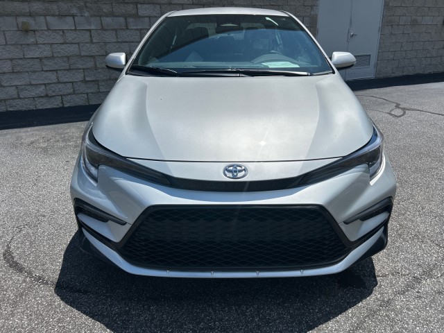 Vehicle image 3 of 37
