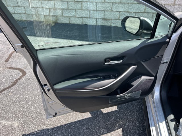 Vehicle image 30 of 37