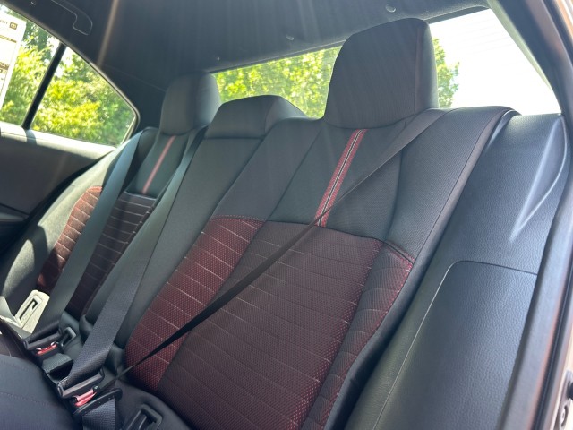 Vehicle image 11 of 37