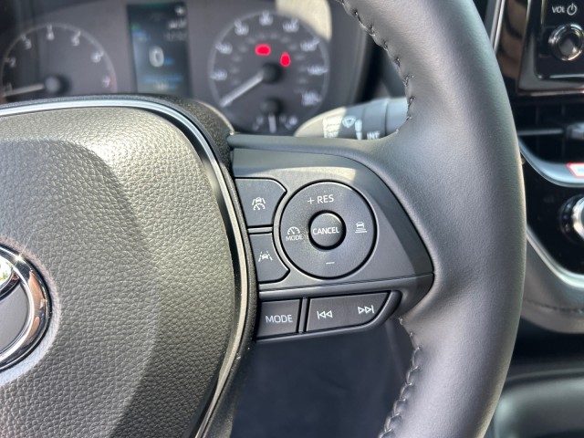 Vehicle image 18 of 37