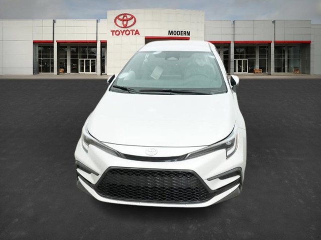 Vehicle image 6 of 40