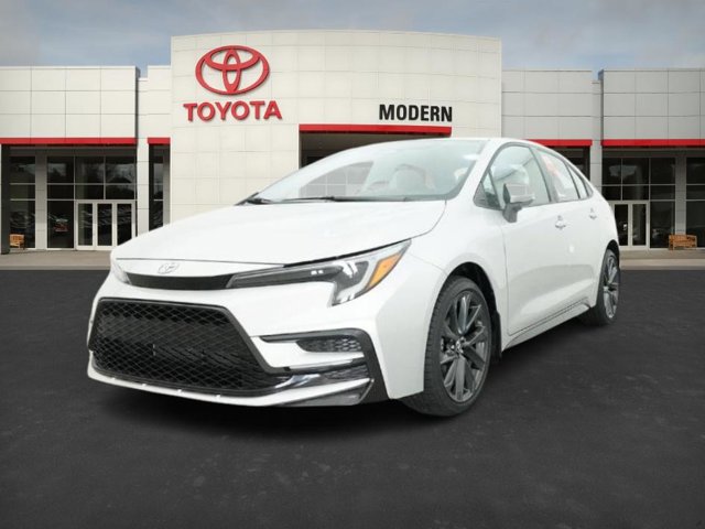 Vehicle image 4 of 40