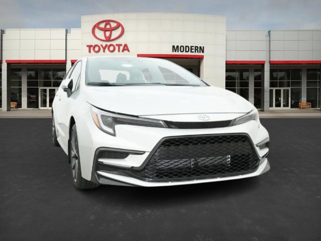 Vehicle image 13 of 40