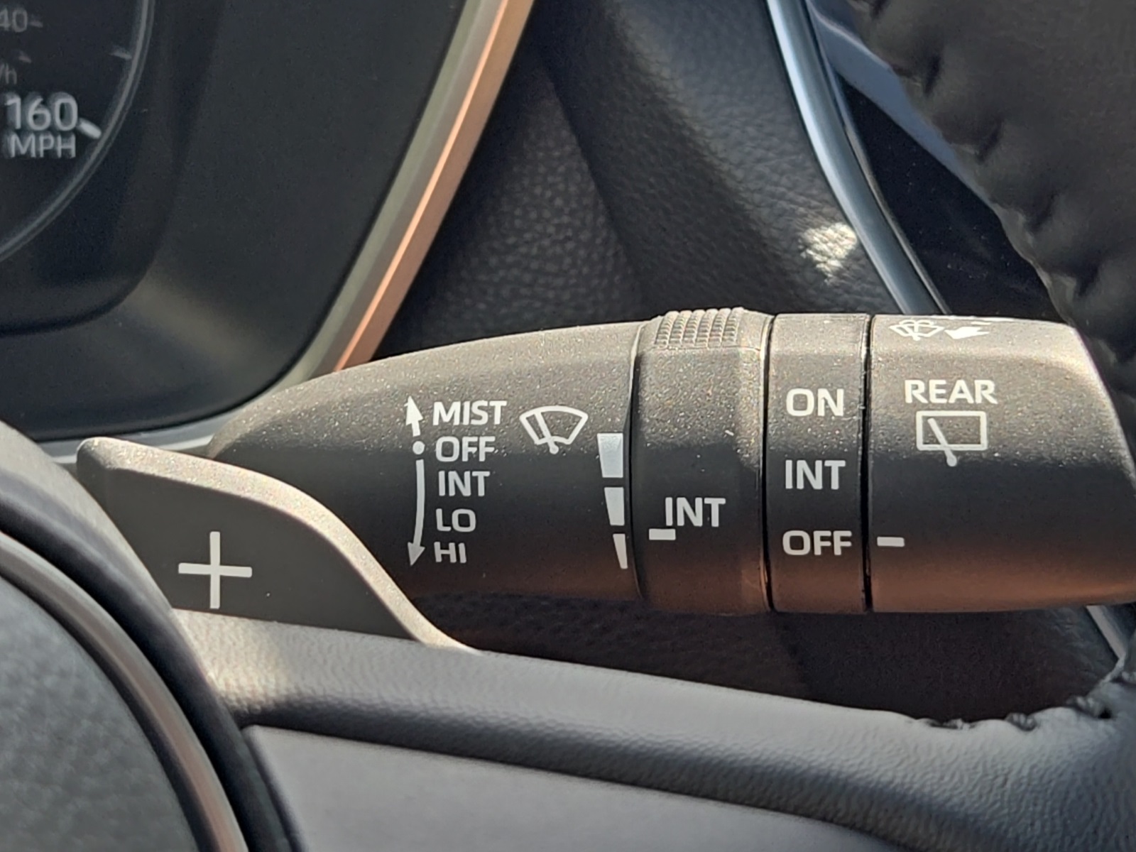 Vehicle image 30 of 40