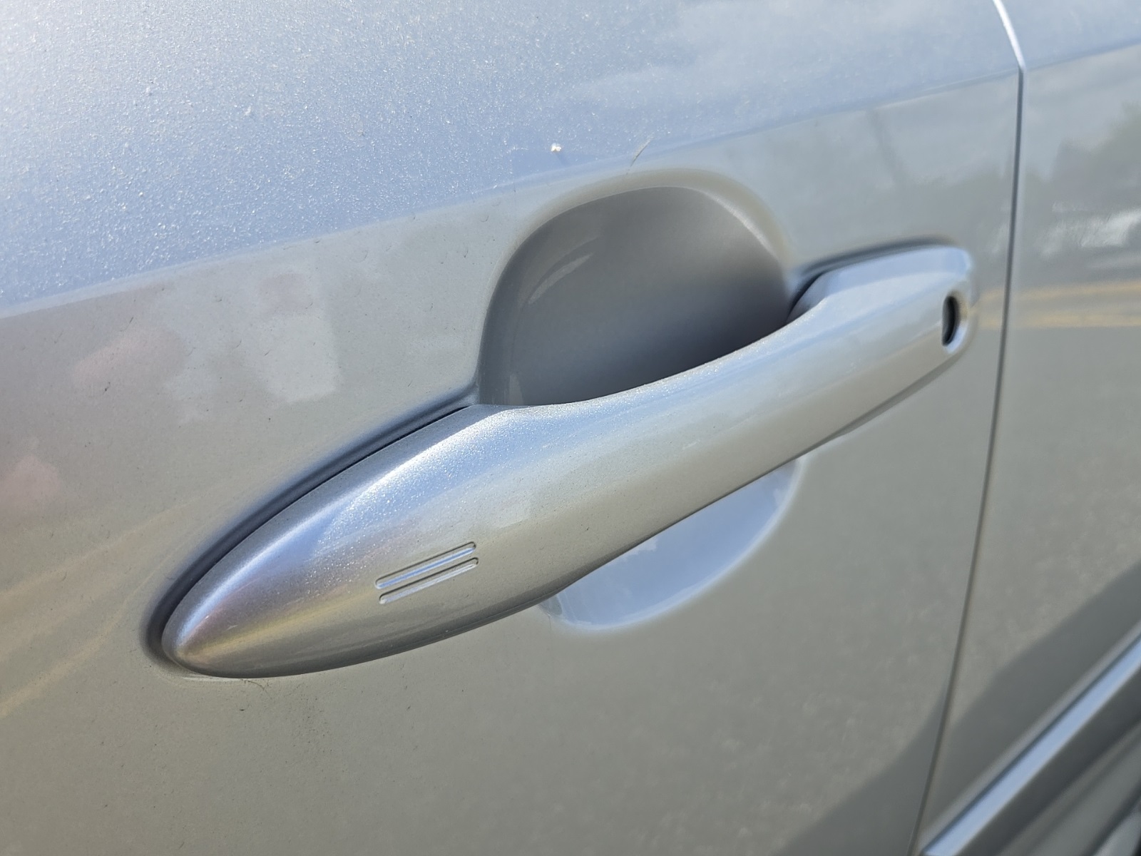Vehicle image 14 of 40