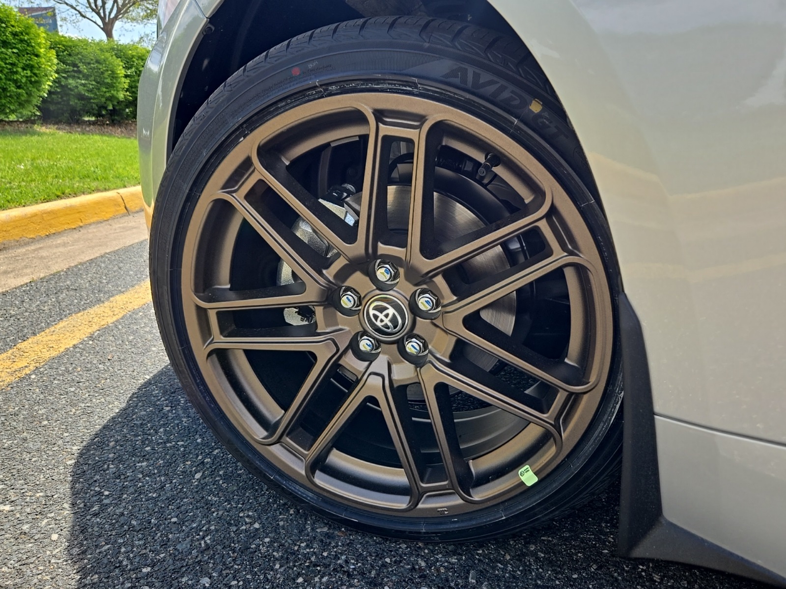 Vehicle image 12 of 40