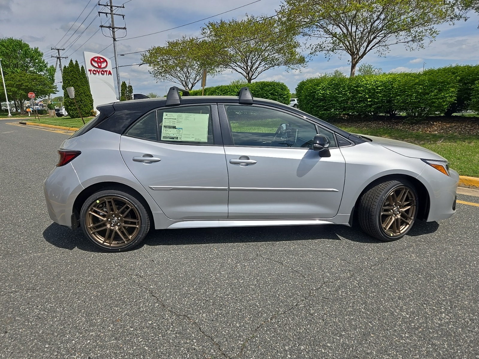 Vehicle image 7 of 40