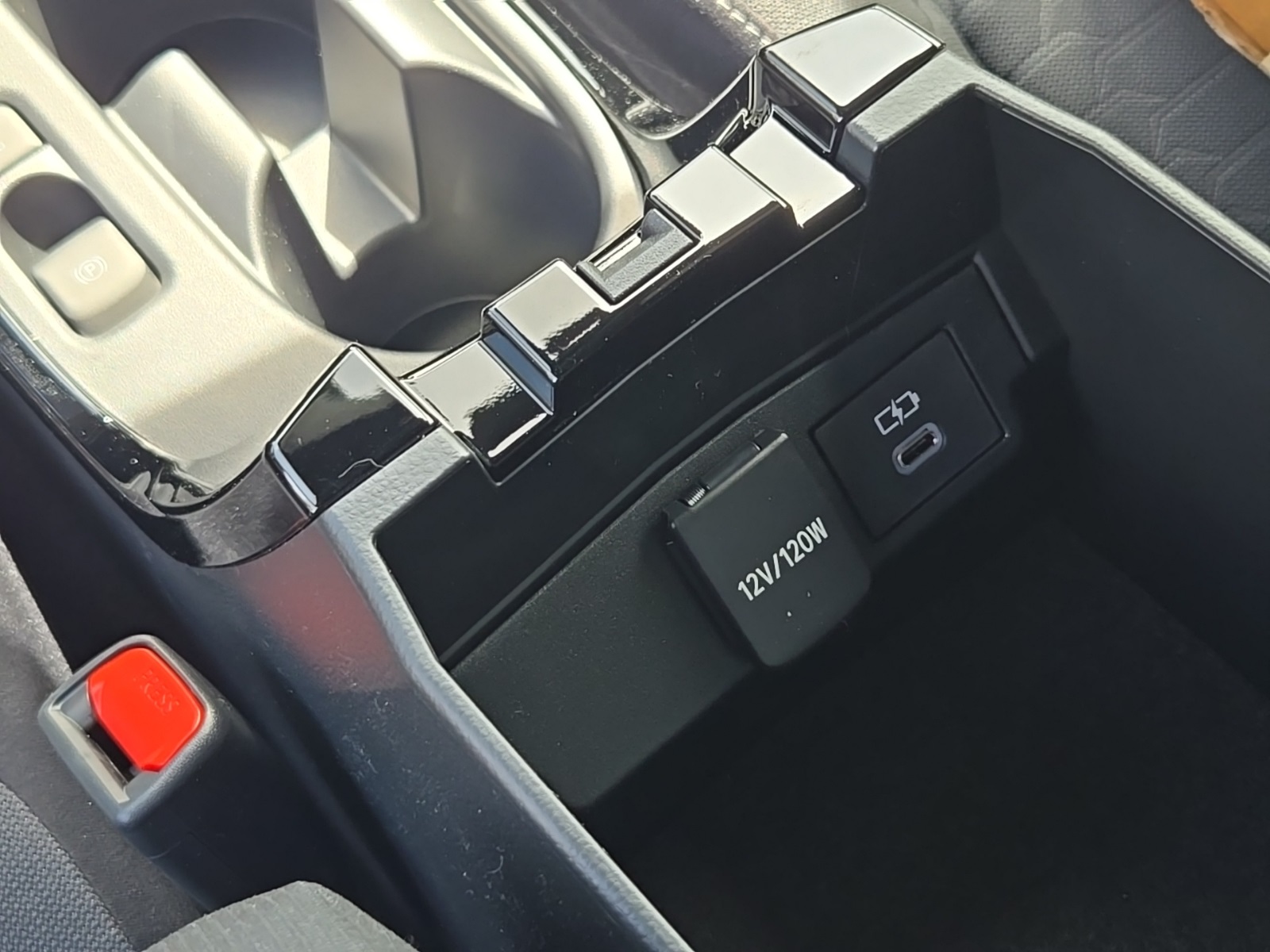 Vehicle image 20 of 40