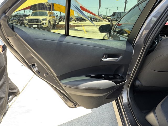 Vehicle image 15 of 22