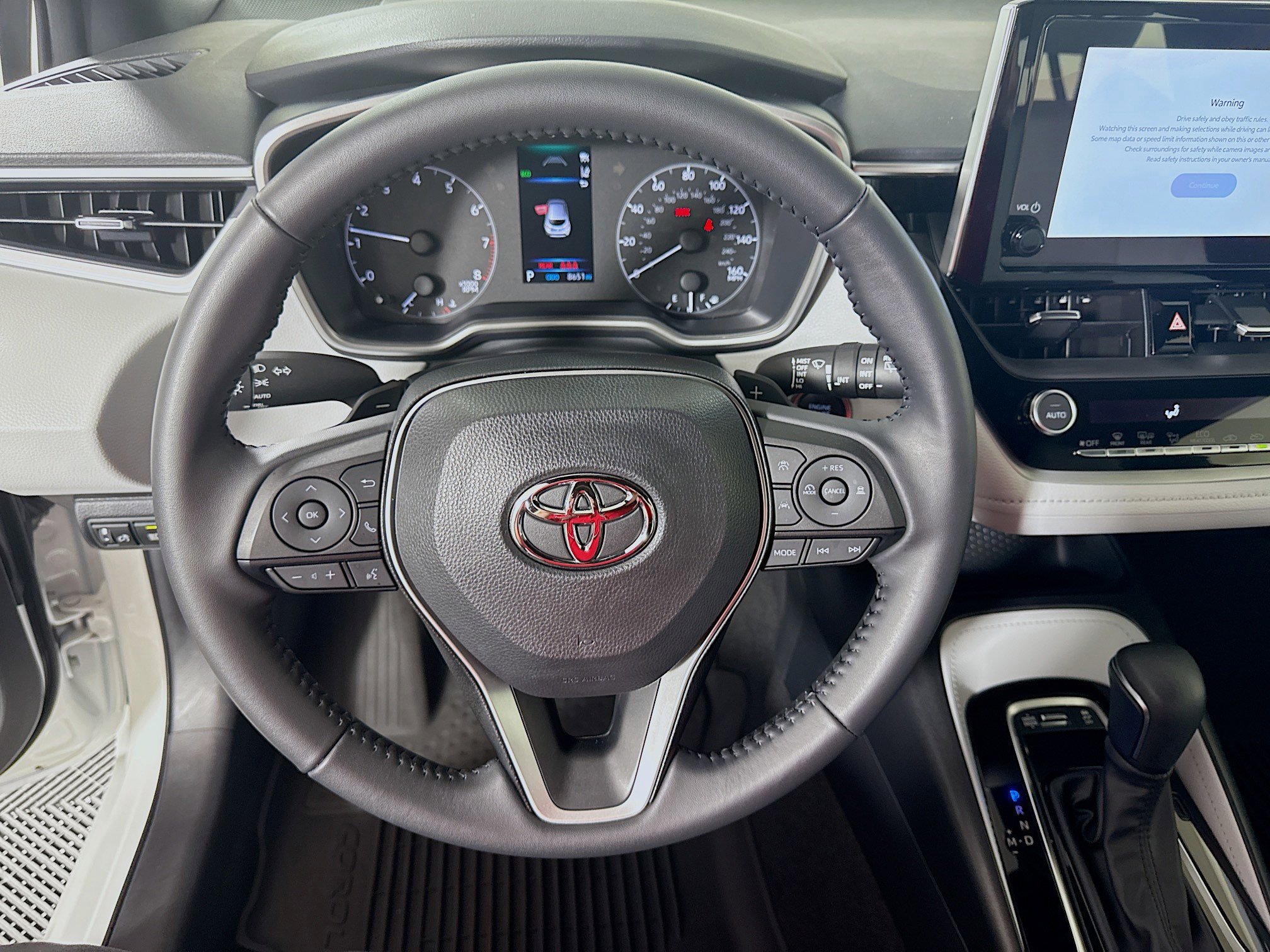 Vehicle image 12 of 28