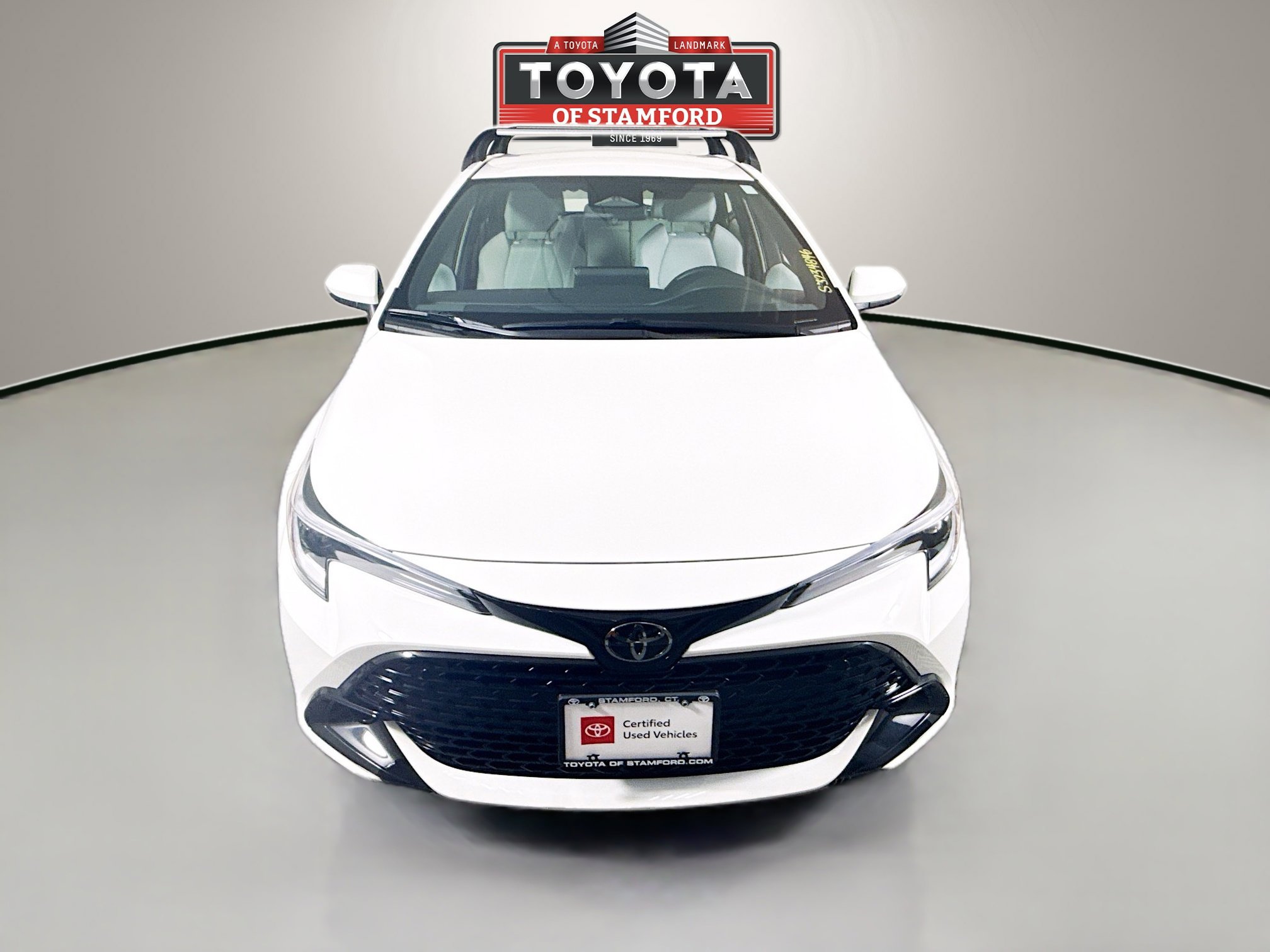 Vehicle image 2 of 28