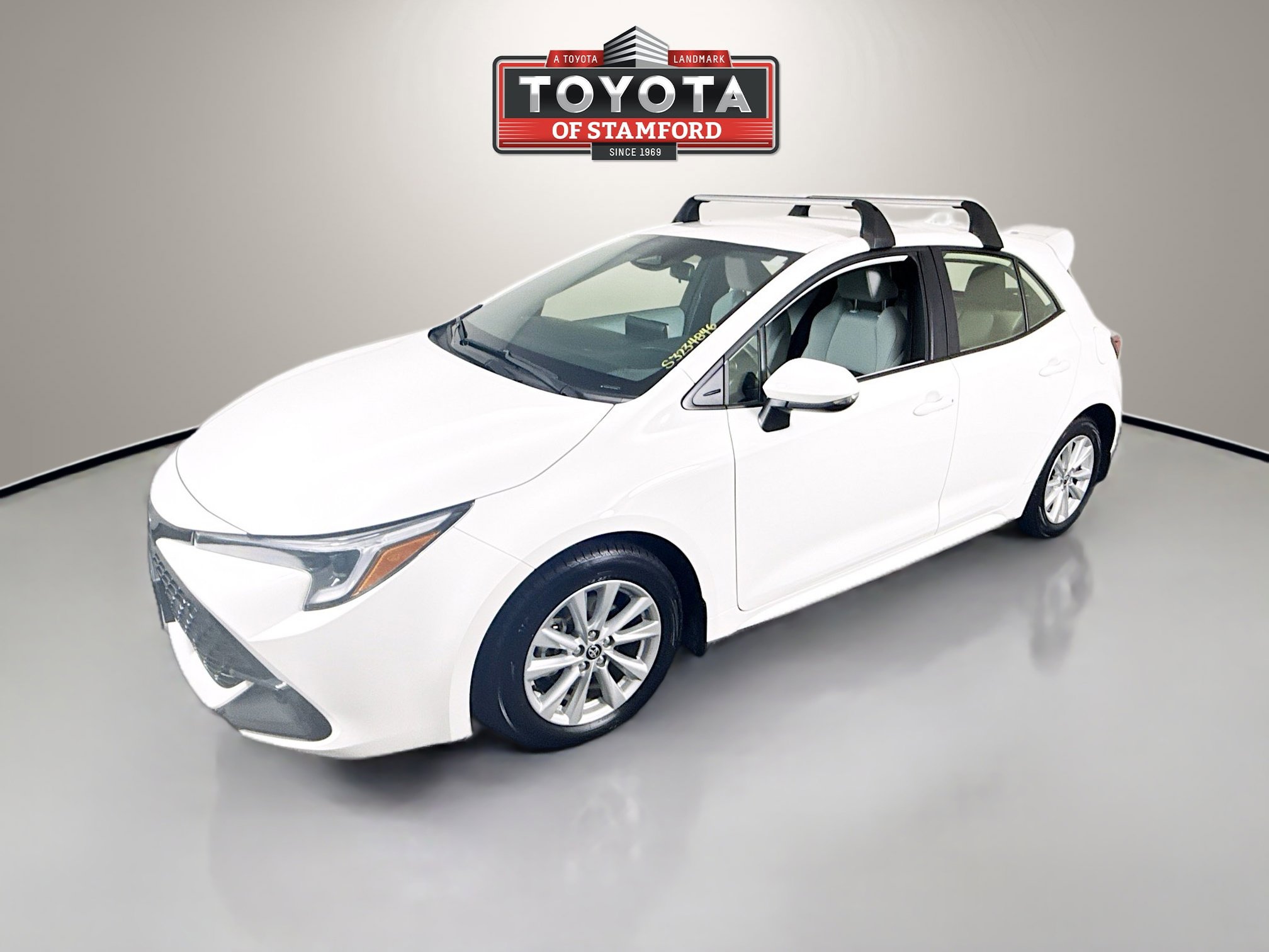 Vehicle image 1 of 28