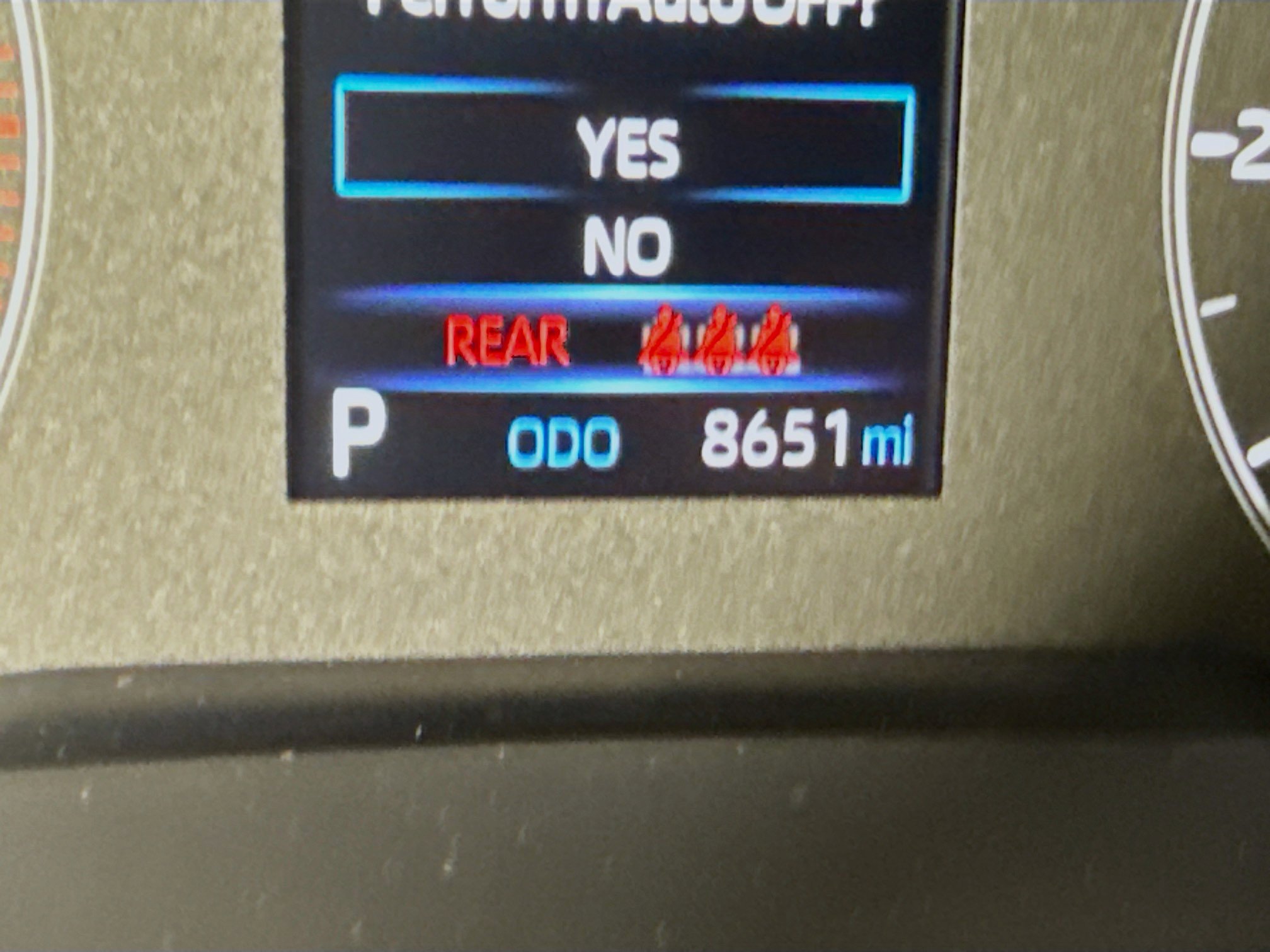 Vehicle image 13 of 28