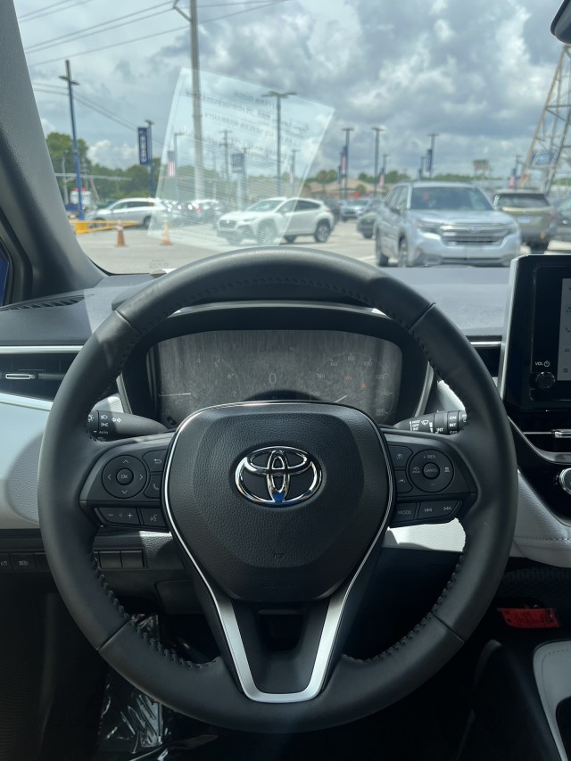 Vehicle image 20 of 21
