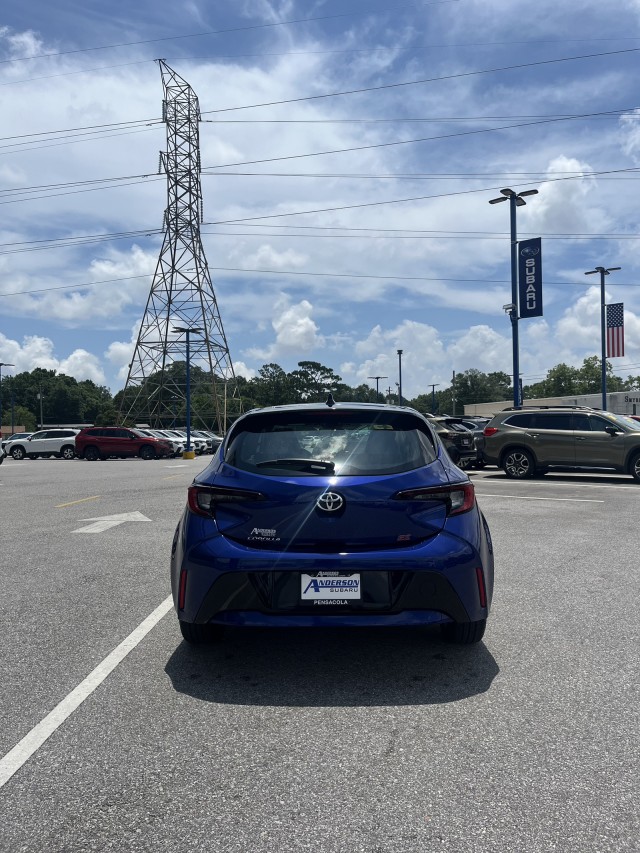 Vehicle image 5 of 21