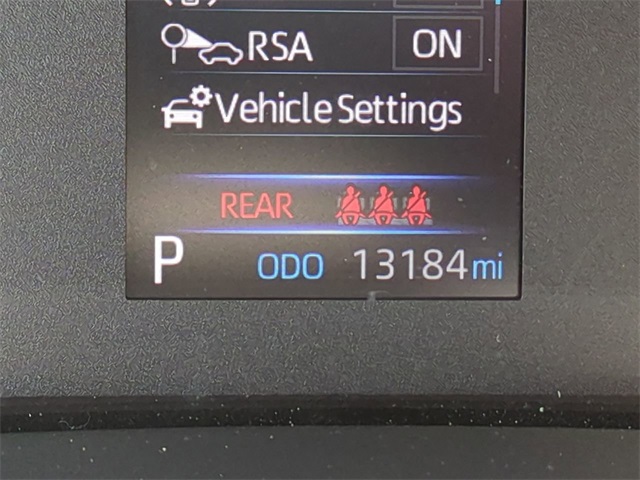 Vehicle image 24 of 26