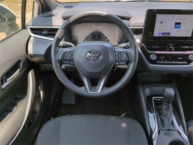 Vehicle image 15 of 26