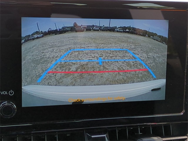 Vehicle image 19 of 26