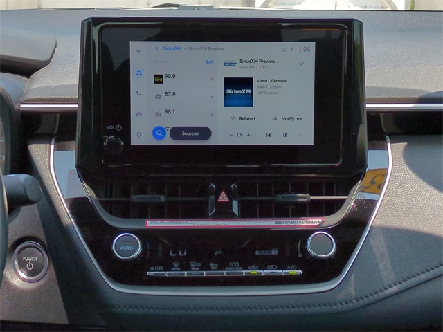 Vehicle image 17 of 26