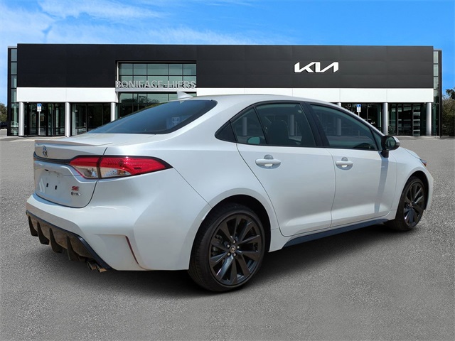 Vehicle image 5 of 26