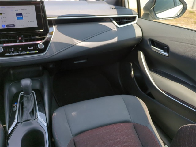 Vehicle image 16 of 26