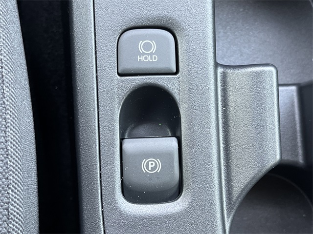 Vehicle image 12 of 27