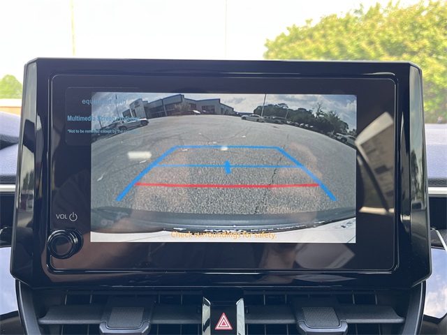Vehicle image 7 of 27