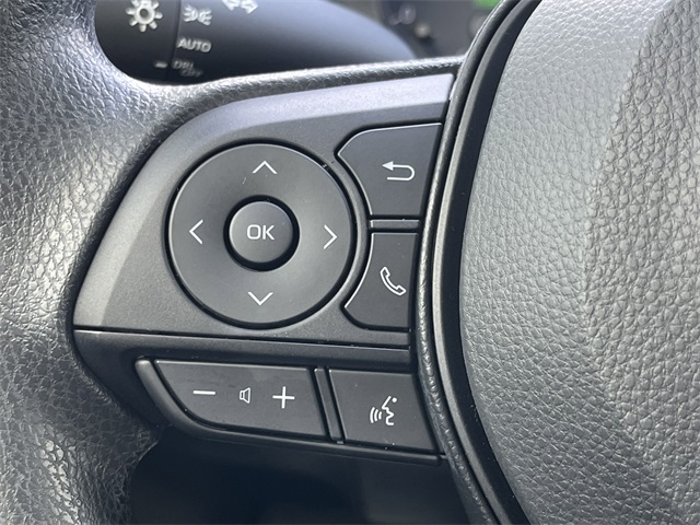 Vehicle image 15 of 27