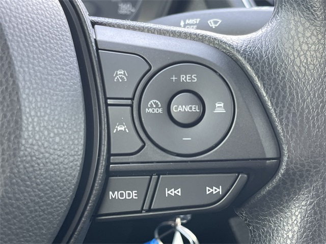 Vehicle image 14 of 27