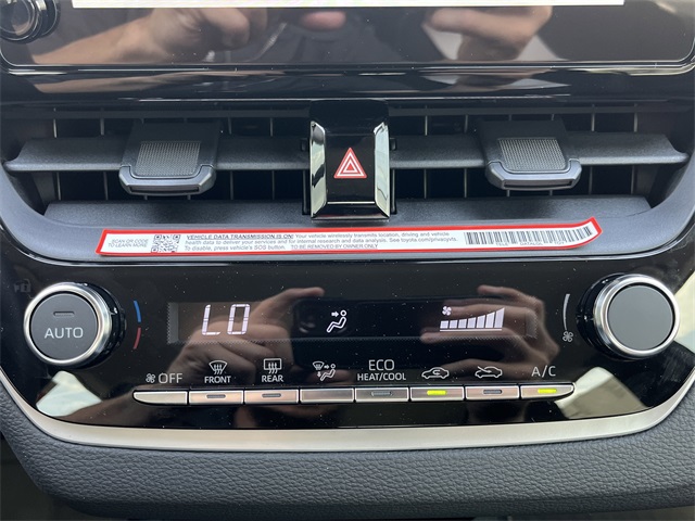 Vehicle image 9 of 27