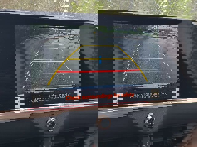 Vehicle image 19 of 26