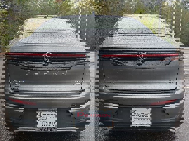 Vehicle image 4 of 26