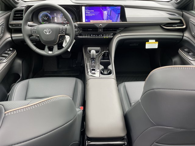 Vehicle image 16 of 28