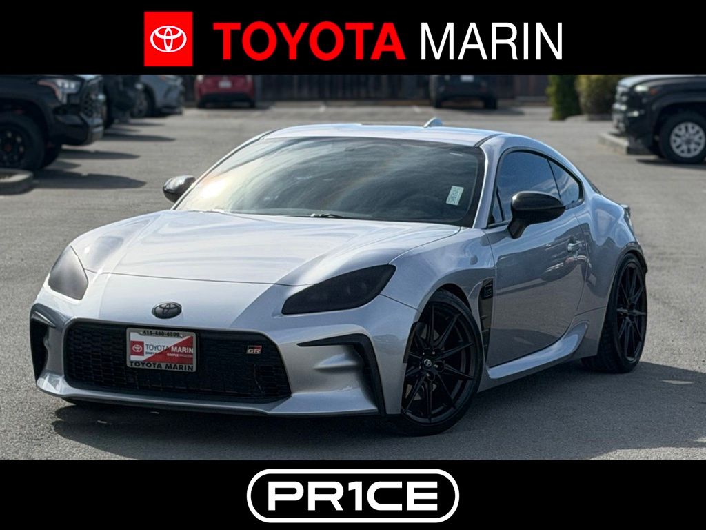 2025 Toyota GR86 Premium Image 1 of 26